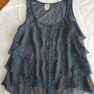 Mossimo Top tank top Women’s Medium light ruffled Top floral blue lightweight